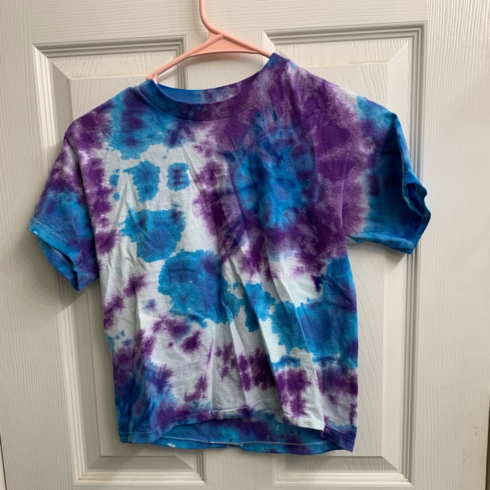 Hanes Blue and Purple Tie-Dye Short Sleeve Tee kids medium